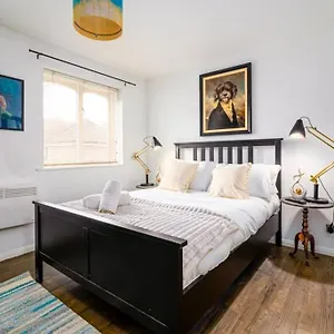 The Telegraph Place Apartment